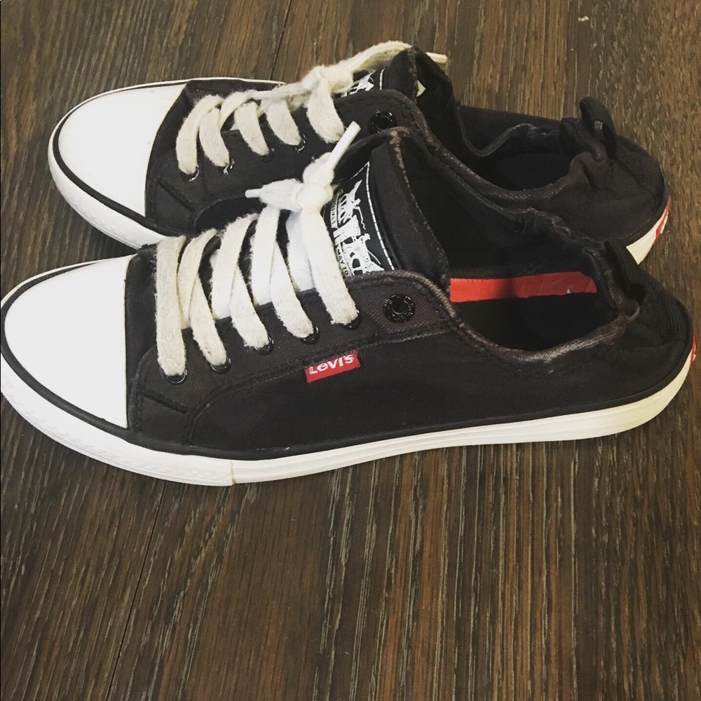Black Levi shoes size 7.5